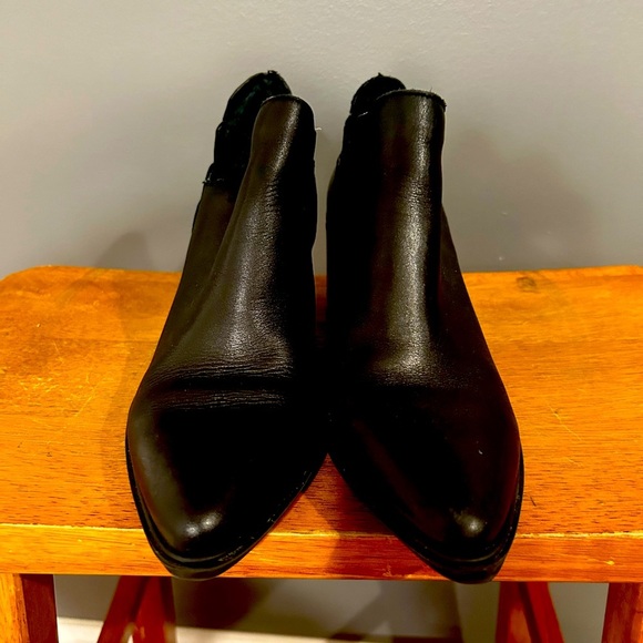 Betsey Johnson Keeley Black Boot Women Size 6.5 - Picture 2 of 7